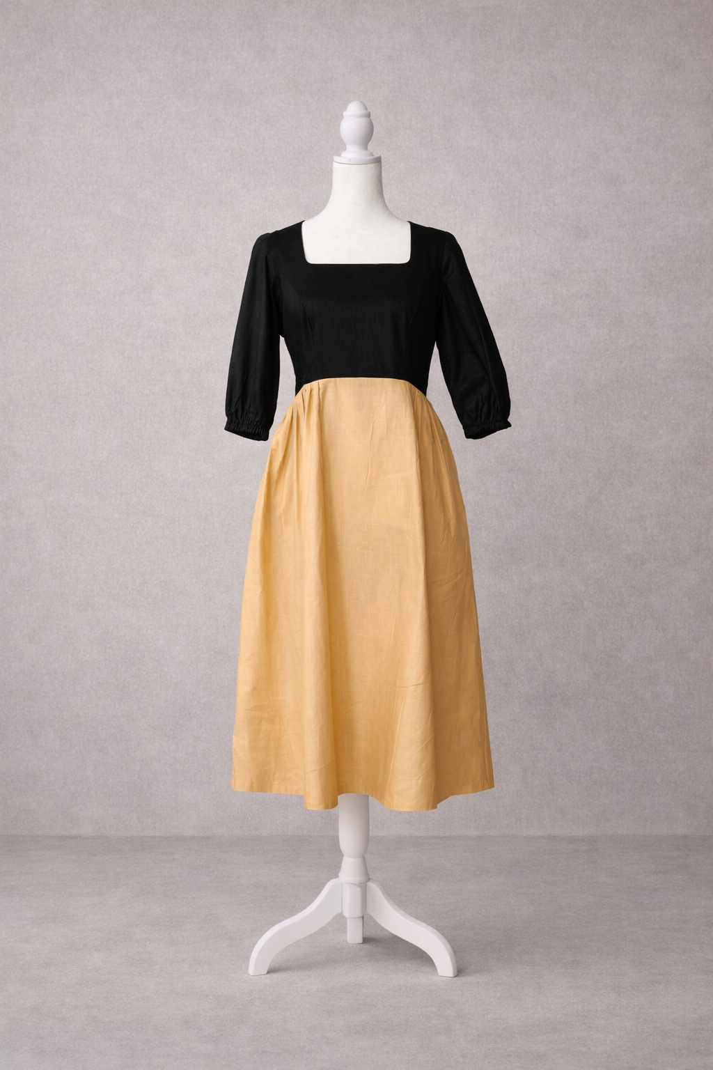 Noir & Gold Cotton Linen Midi dress